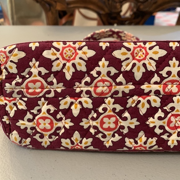 EUC Vera Bradley 2006 Medallion Small bag - Picture 6 of 6